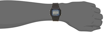 Casio Collection – Herren-Armbanduhr mit Digital-Display und Resin-Armband – F-105W-1AWYEF - 